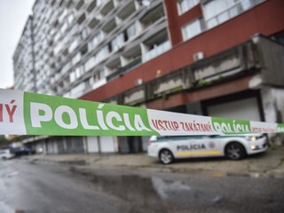Muž je po streľbe v Petržalke v kritickom stave, ukázali páchateľa