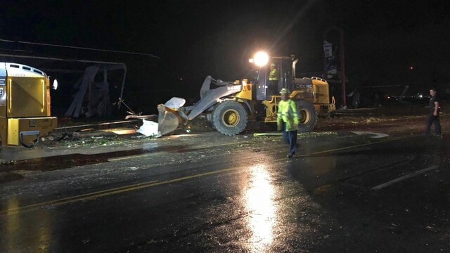 V USA vyčíňajú tornáda, úrady informovali o prvých obetiach