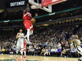 NBA: Basketbalisti Toronta sa ujali vedenia, zdolali Milwaukee