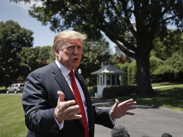 Trump reaguje na údajnú iránsku hrozbu, vyšle ďalších vojakov