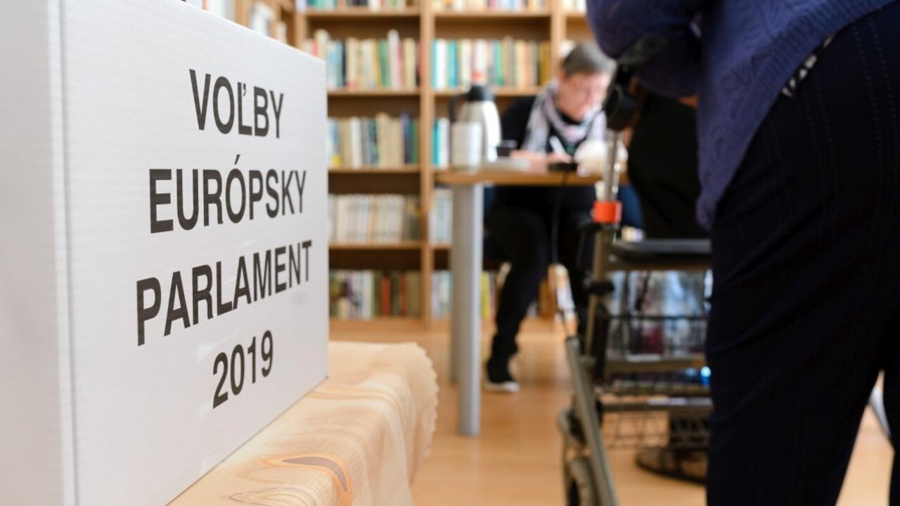 Kuriózny prípad z Bratislavy. Voliť chcela aj Američanka