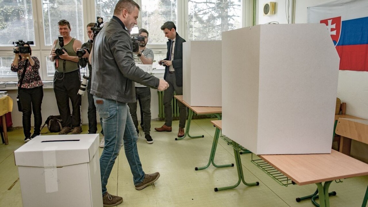 Verí proeurópskym stranám a želá si vyššiu účasť. Premiér odvolil