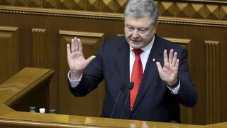 Porošenka vinia zo zmiznutia počítačov v poradnej miestnosti