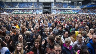 Na Tehelnom poli vystúpila legenda. Kapela Elán rozospievala dav