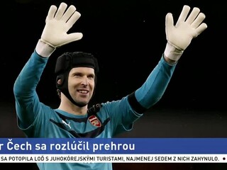 Brankár Arsenalu Petr Čech sa prehrou rozlúčil s kariérou