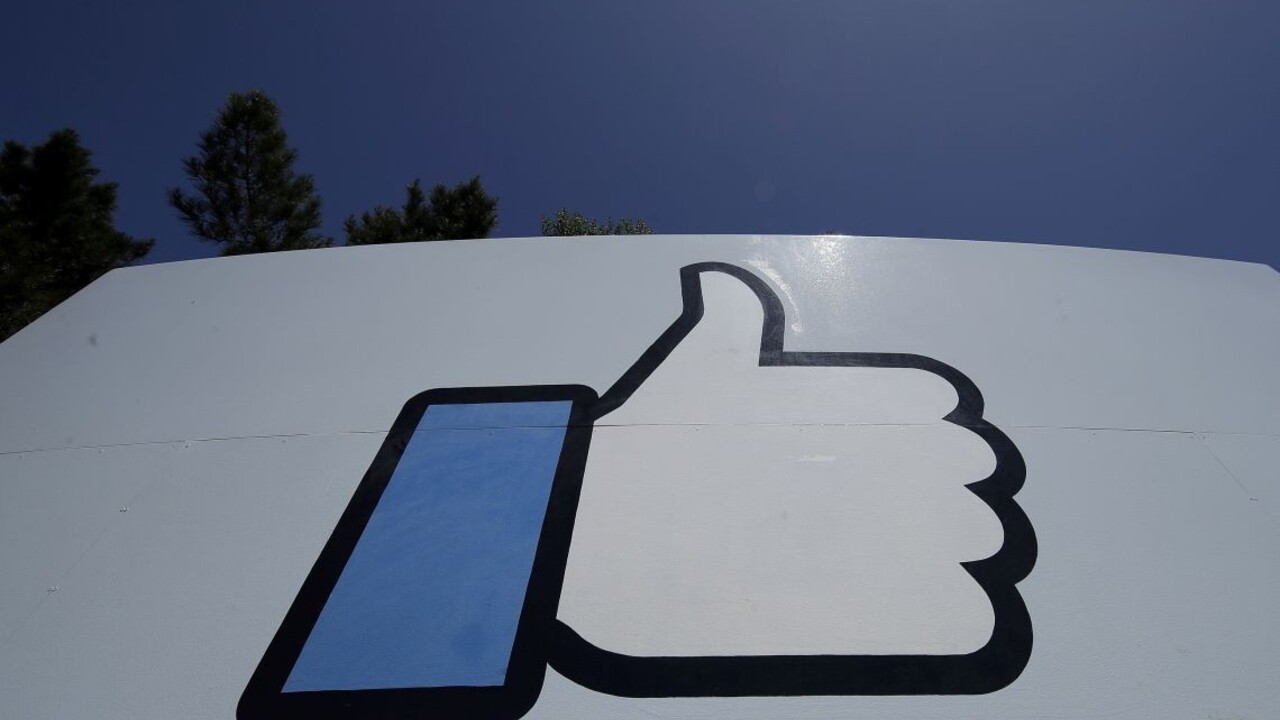 Facebook chce konkurovať bankám, chystá vlastnú kryptomenu