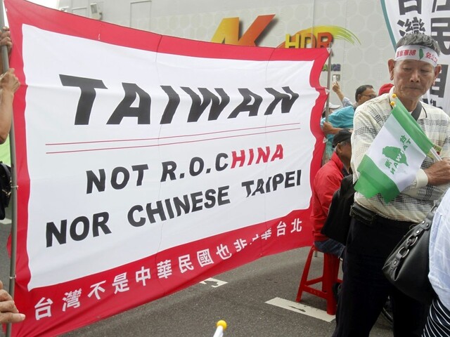 Peking kritizoval podporu Taiwanu, pohrozil použitím sily