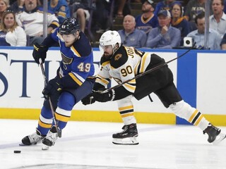 NHL: Boston sa ujal vedenia v sérii, St. Louis vysoko zdolal