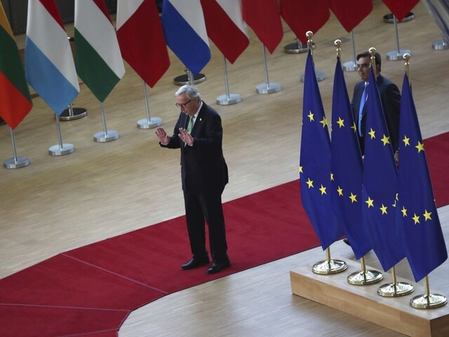 Juncker chce EÚ ušetriť milión, trvá na menšom počte komisárov