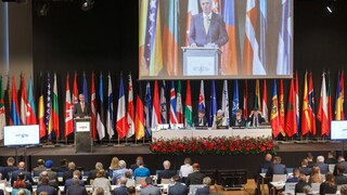 NATO rokovalo na Bratislavskom hrade o vojnách i terorizme