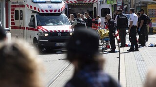 Zranené dievča zo streľby na Obchodnej ulici navštívili ministerky