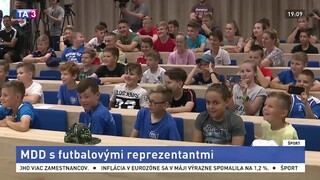 Oneskorený deň detí. Žiakov potešili futbaloví reprezentanti