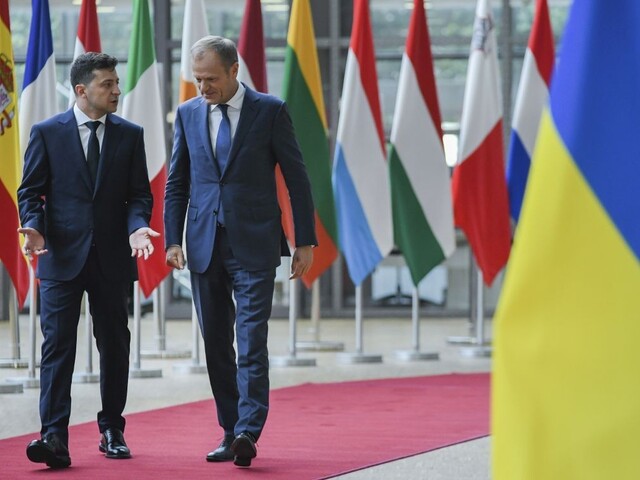 Zelenskyj ako prvý navštívil Brusel, hovoril o sankciách pre Rusko