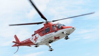 Nehoda na Záhorí, ťažko zranené dievčatko prevážal vrtuľník