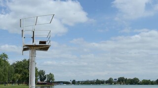 V bratislavskom jazere sa utopil muž, záchranári boli bezmocní