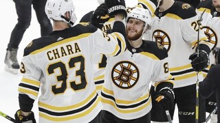 NHL: Boston má stále šancu na pohár, triumf spečatil Chára