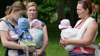 Znepokojené matky volajú premiéra na piknik, boja sa o planétu