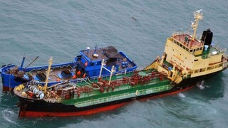 Pre ropu obvinili KĽDR, vraj prečerpáva z tankera do tankera