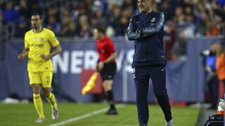 Sarri údajne na trénerskej lavičke nekončí, mieri do Turína