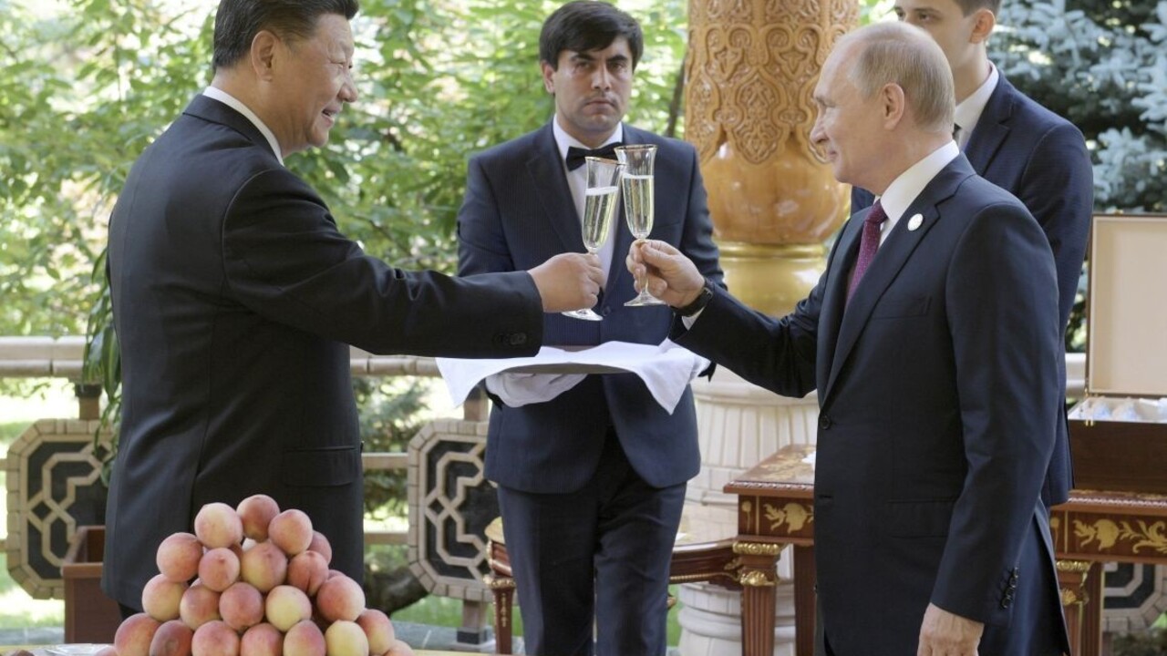 Čínsky prezident oslávil narodeniny s Putinom, dostal zmrzlinu