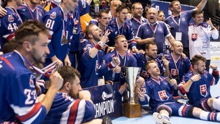 Slovenským hokejbalistom sa darí, na majstrovstvách sú bez prehry