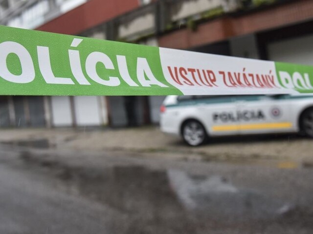 Streľba v dubnickej firme má dve obete. Zamestnanec mal útočiť na šéfa