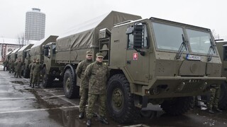 Rezort obrany dal preveriť vlastný tender, ide o vozidlá za milióny