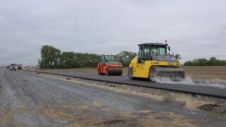 Rozostavaná diaľnica D4 je v sklze, ministerstvo zdržanie pripúšťa