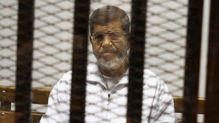 Exprezidenta Mursího pochovali v tichosti a za prísnych opatrení
