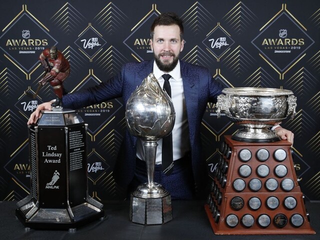 NHL: Kučerov ovládol hokejový galavečer, získal Hartovu trofej