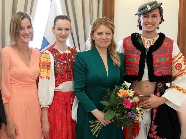 Čaputová v prejave spomenula české protesty, chápe plné námestia