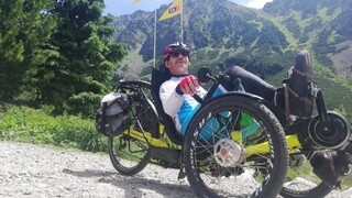 Charitatívna tour 2019 deň po dni: Káčer opäť bicykloval po Slovensku a pomáhal