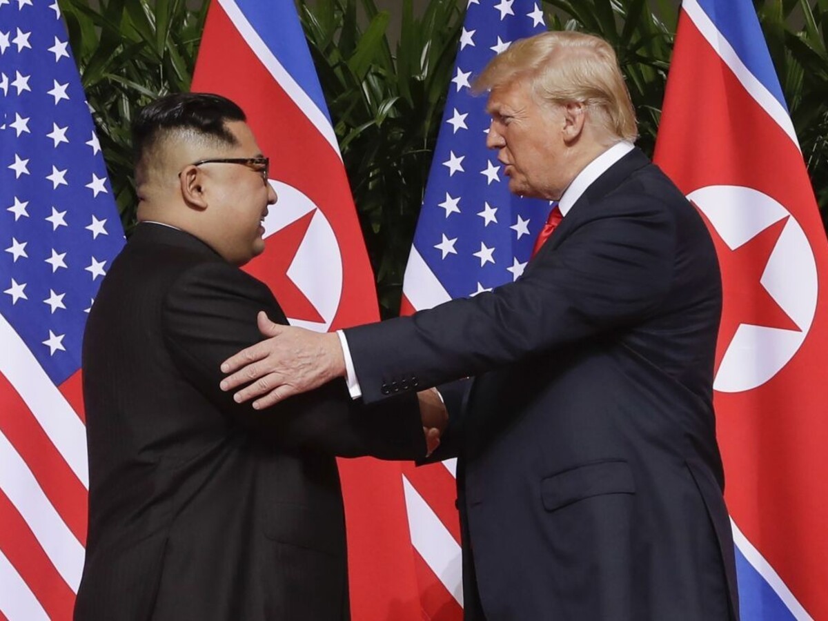 Trump predĺžil KĽDR sankcie a obnovil národný mimoriadny stav