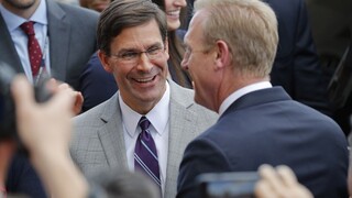 Trump si vybral nového šéfa obrany, vojnového veterána a lobistu