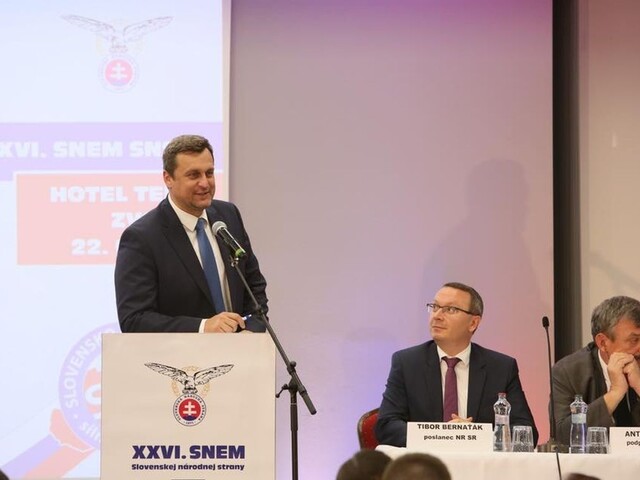 Danko žiada finančné limity pre strany, Matečnej pribudla funkcia