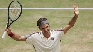 Turnaj v Halle pozná finalistov, stretnú sa Federer s Goffinom