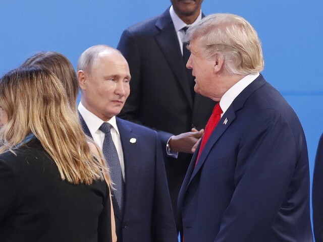 Trump sa má na summite lídrov G20 stretnúť aj s Putinom