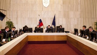 Vláda zasadla v Stropkove, na jeho podporu schválila 74 miliónov eur