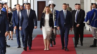 Lídri podpísali spoločnú deklaráciu, prihlásili sa k EÚ a NATO
