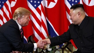 Trump sa chce zastaviť za Kimom, navrhol miesto na hranici