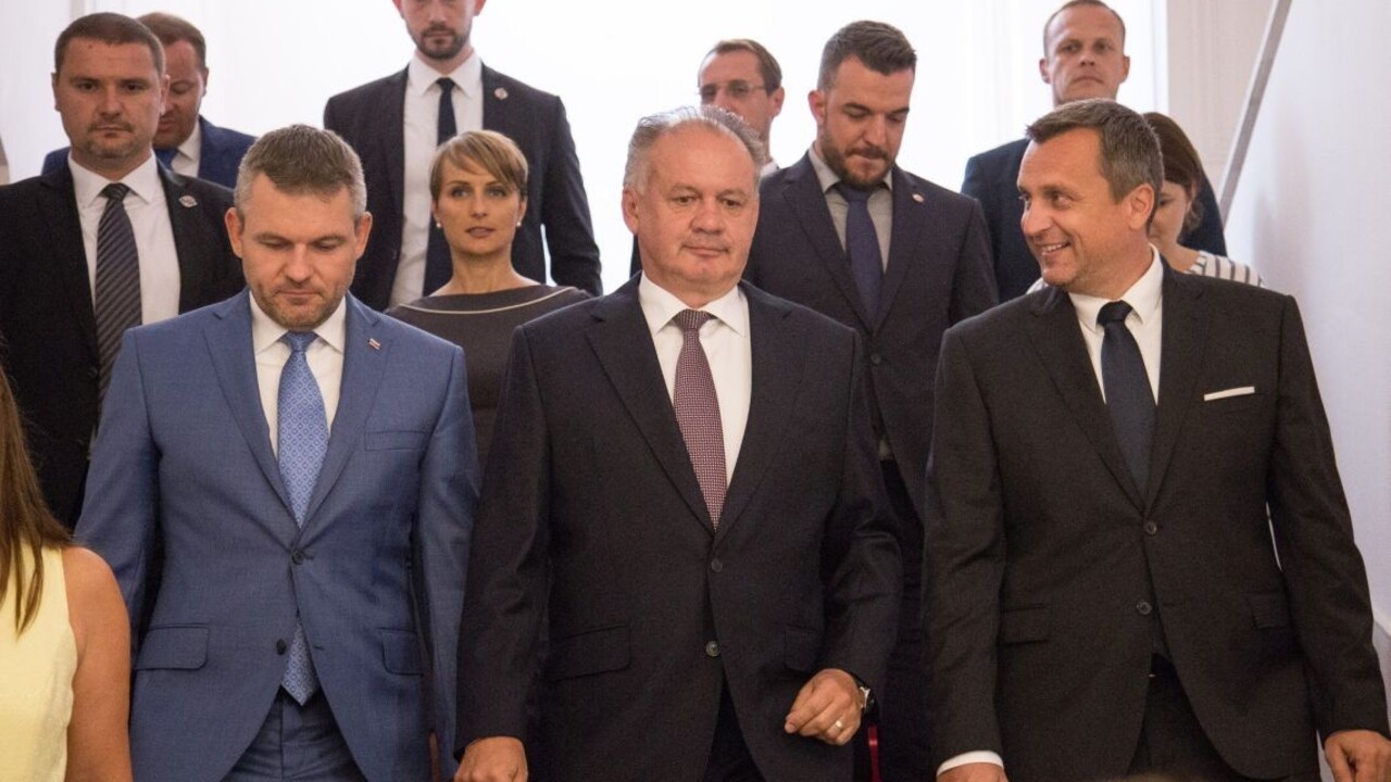 Zverejnili majetkové priznania. Najviac zarobil exprezident