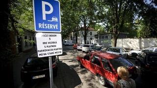 Neférová? Exprimátor Bratislavy sa pustil do parkovacej politiky