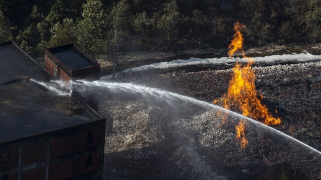 Kentucký bourbon zachvátili plamene, zhoreli tisíce sudov