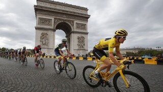 Koľko dostane víťaz Tour de France? Menej než iní profesionáli