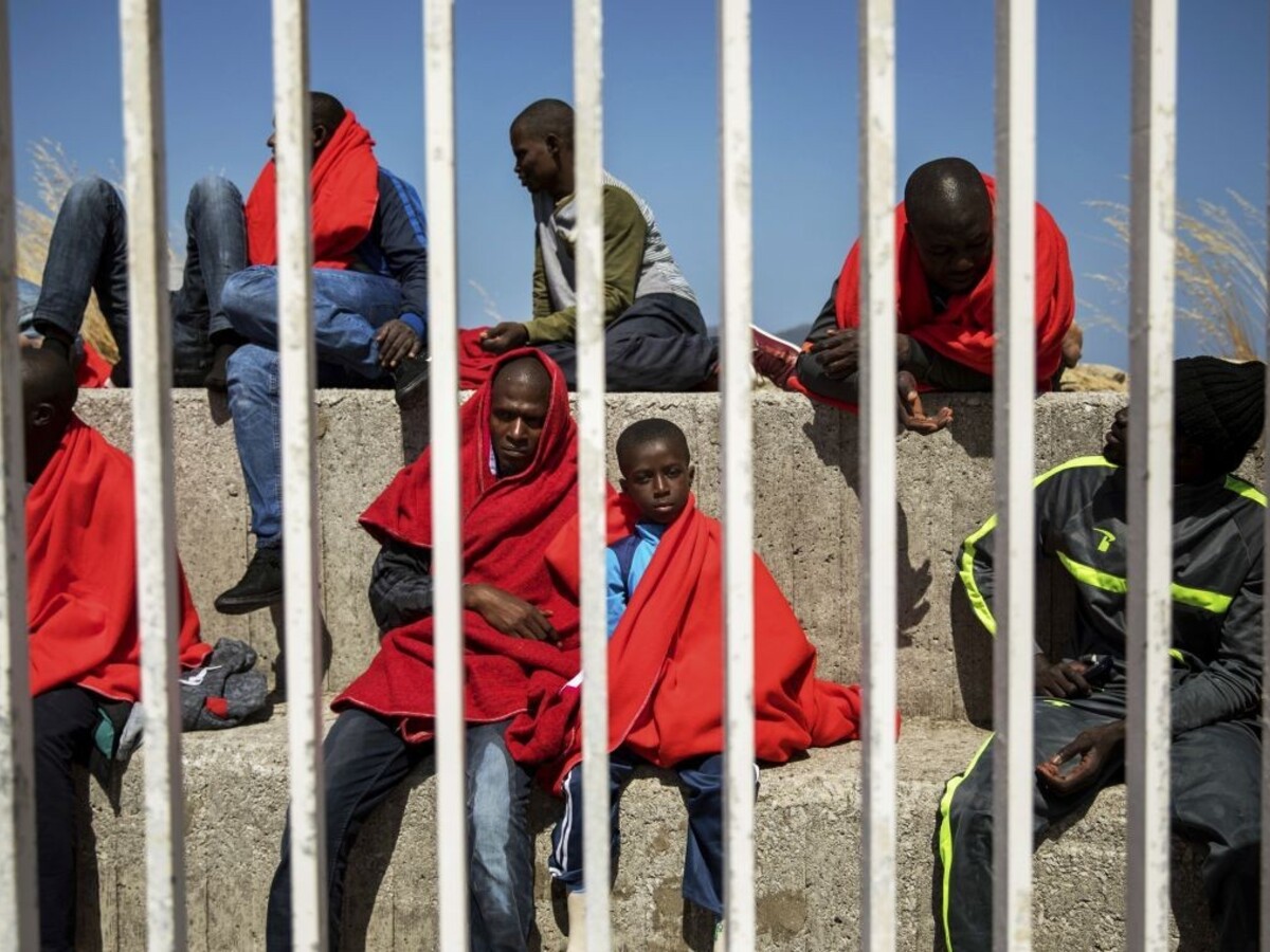 Trasa z Líbye je čoraz zložitejšia, migranti to skúšajú cez Gibraltár