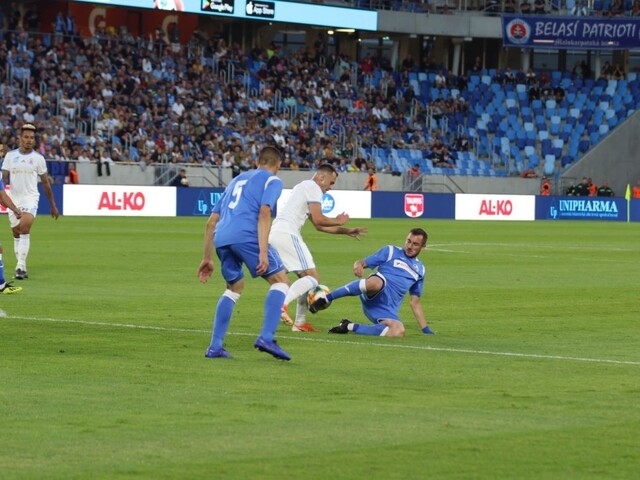 Slovan vstúpil do Ligy majstrov remízou. V odvete musia streliť gól