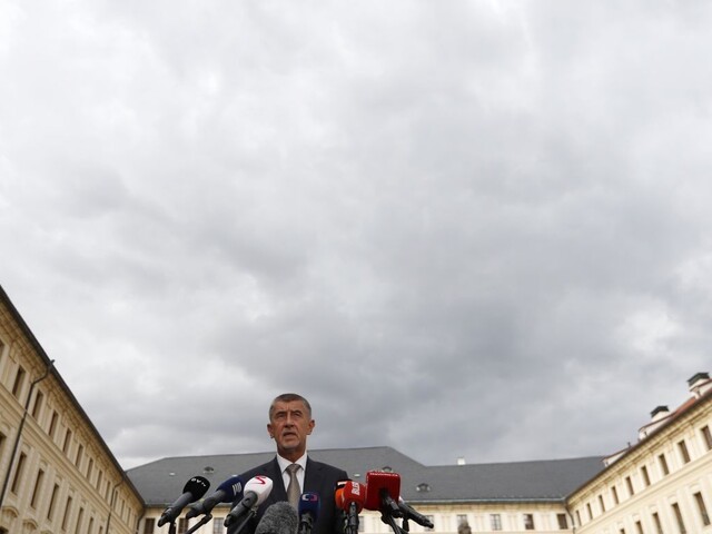 Babiš hovoril so Zemanom o výmene ministra kultúry, neúspešne
