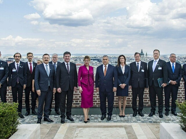 Orbán pochválil slovenskú prezidentku, ctí si Maďarov aj V4