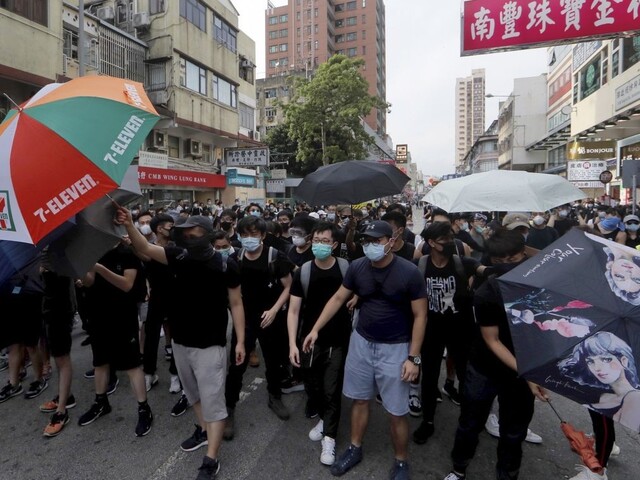 V Hongkongu protestovali proti bezcolnému obchodu