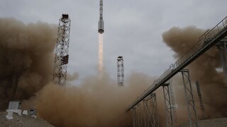 Temný vesmír i čierne diery. Kozmos budú skúmať nové teleskopy